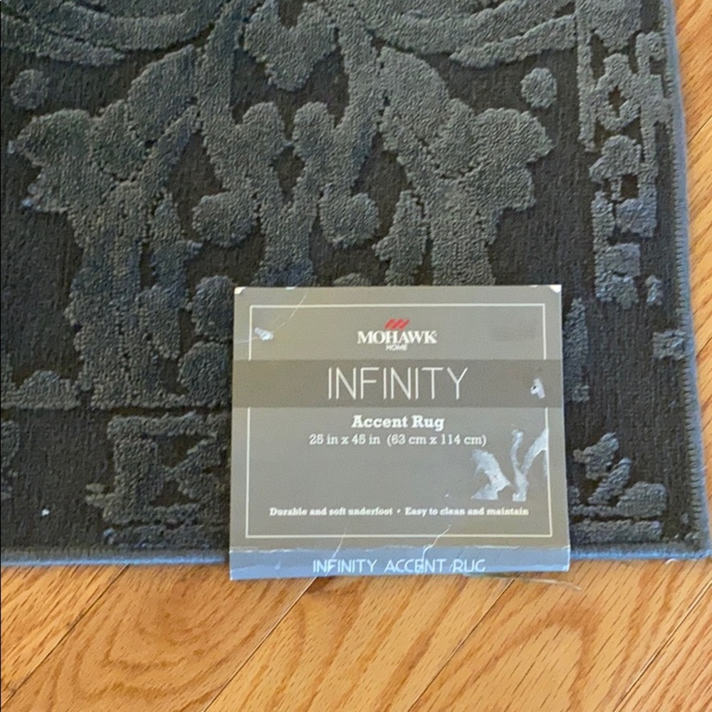 Mohawk home Accent Rug 25x45 Navy pattern Texture - Picture 3 of 8